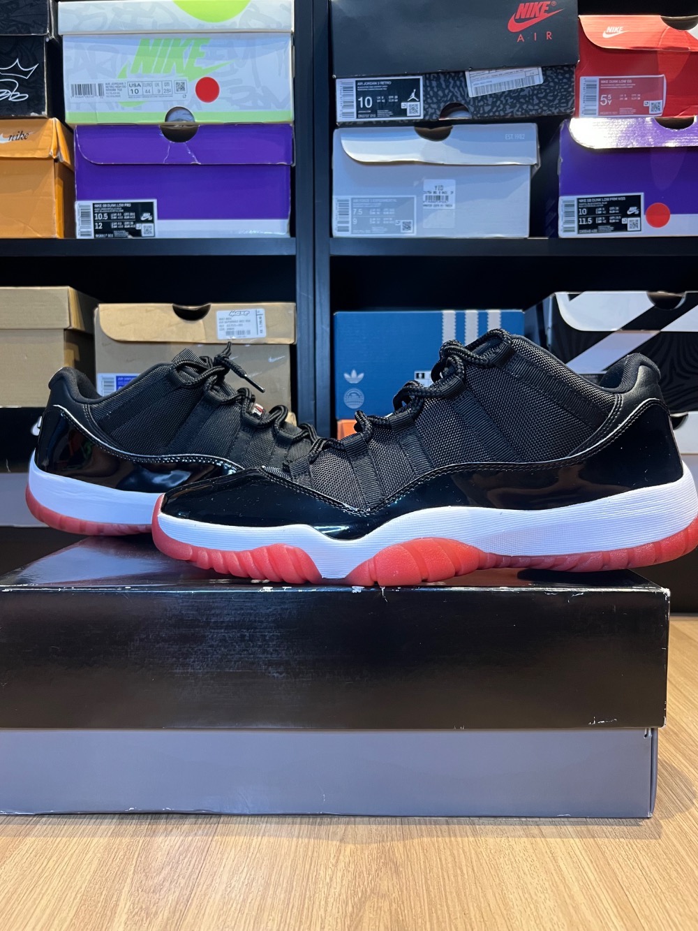 Air Jordan 11 Low Bred (2025)