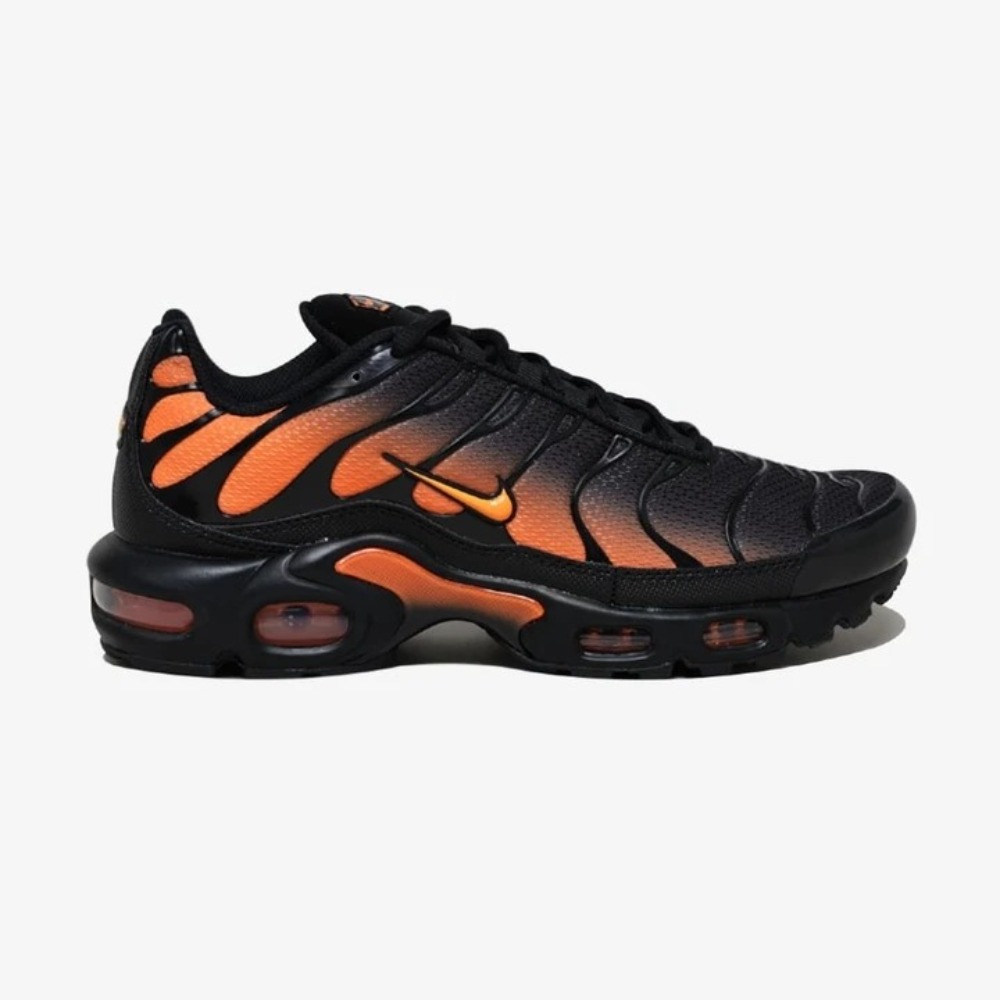 Nike Air Max Plus Black Total Orange — 42, Novo