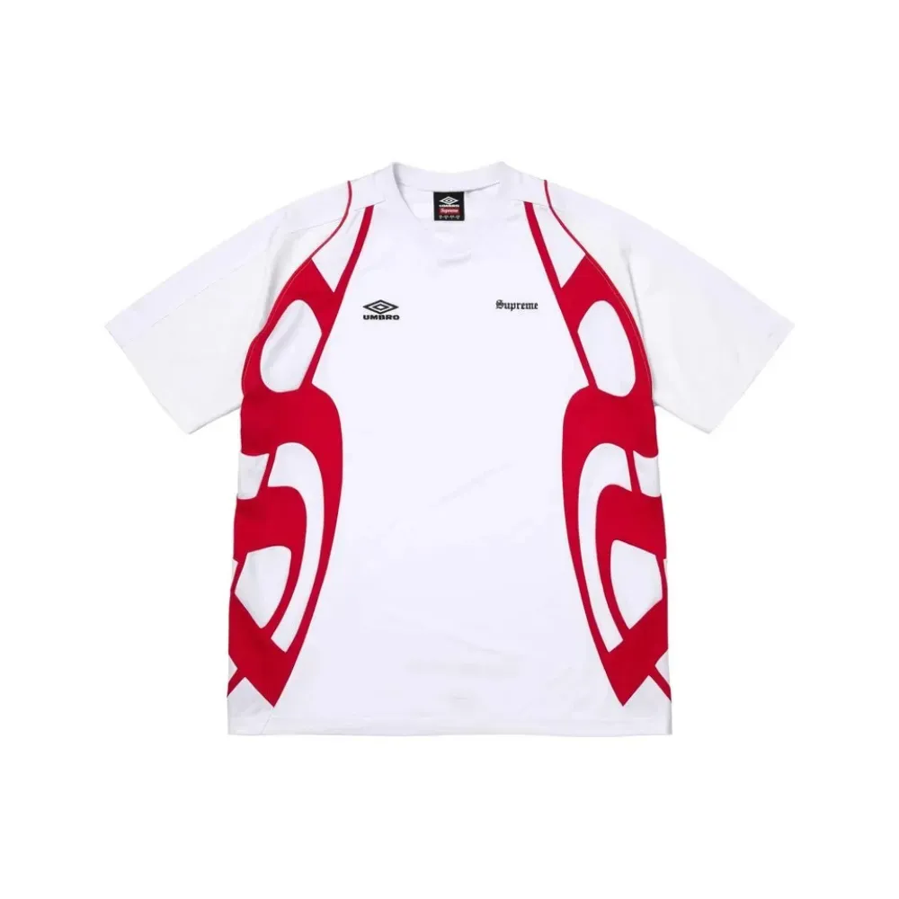 Umbro x Supreme Camiseta Old English Soccer Jersey White SSS26-W10