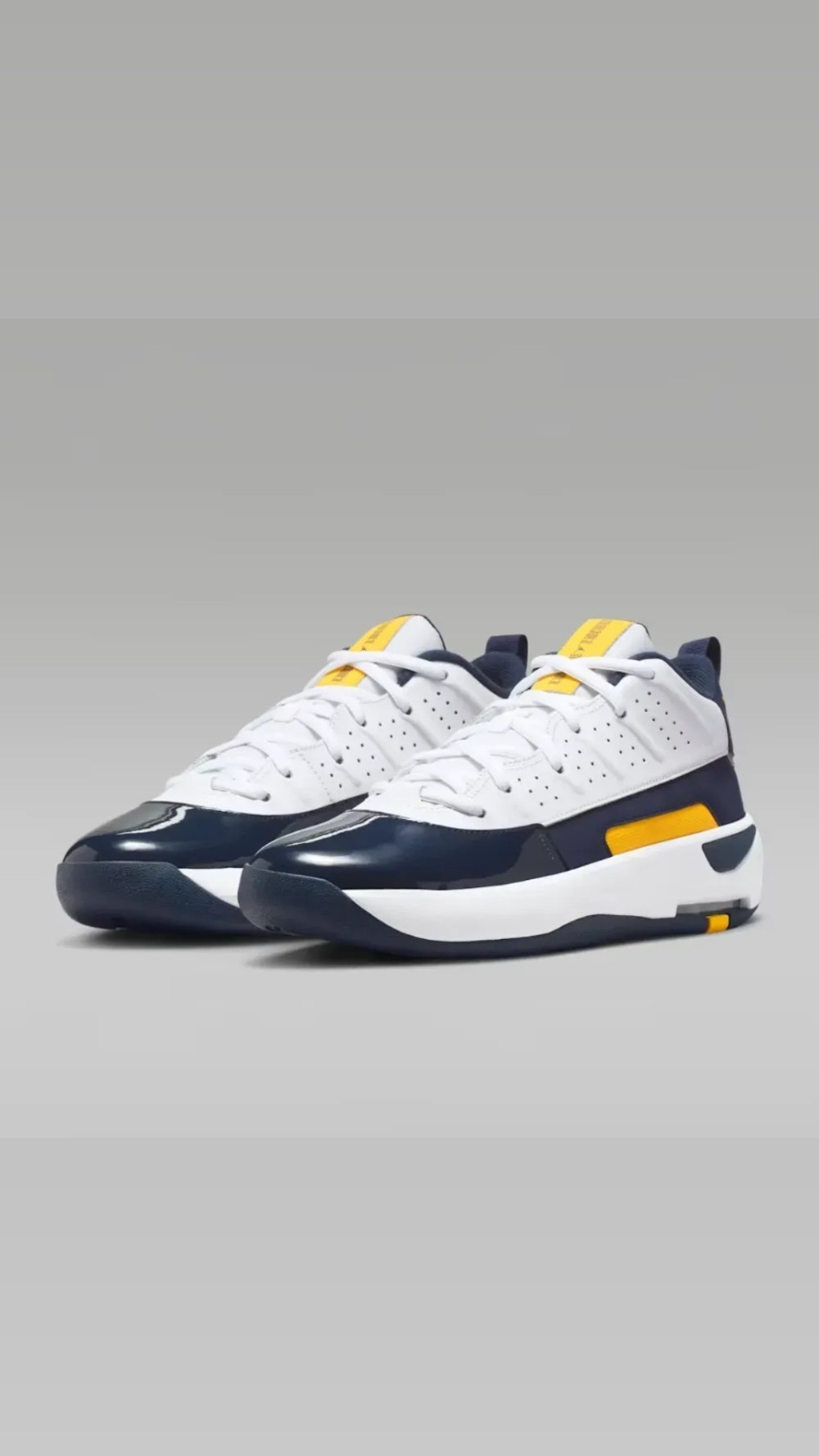 Air Jordan Max Aura 7 White Obsidian University Gold — 38 / 39 / 40 / 41 / 42 / 43, Novo