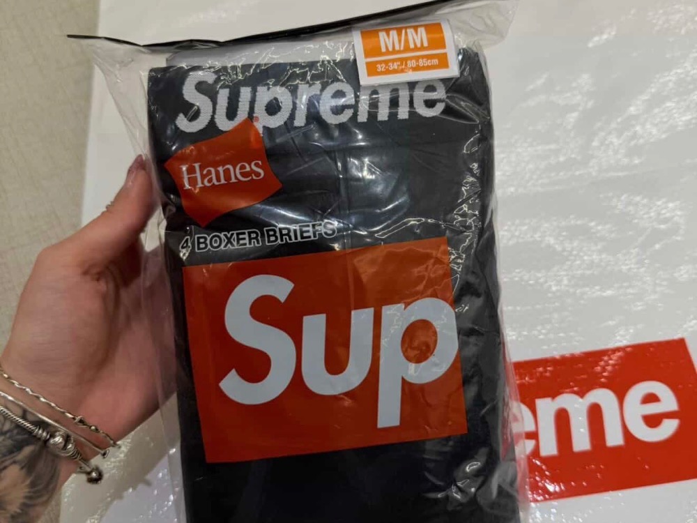 Hanes x Supreme Cuecas Boxer Black (4 Pack) SS26-W1 — M, Novo