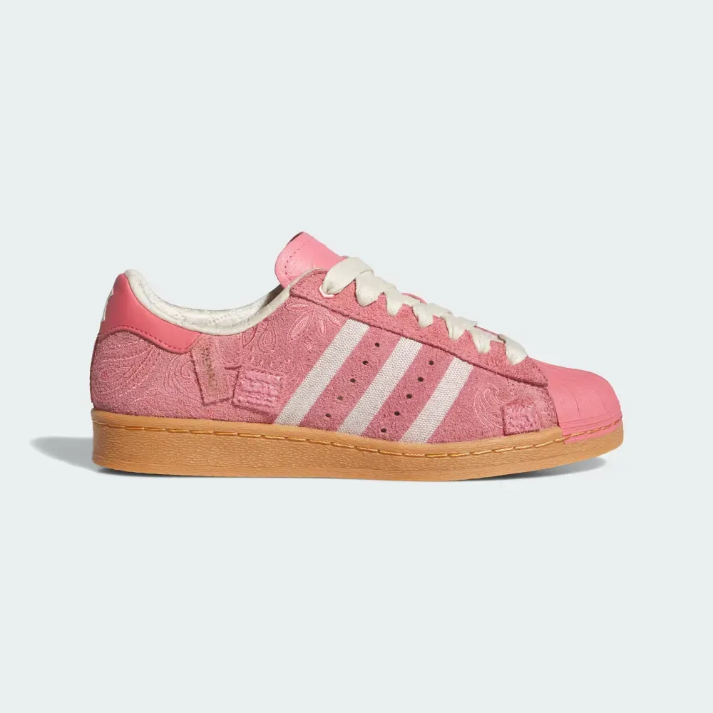 Menace x adidas Superstar 82 Mother's Day foto 1