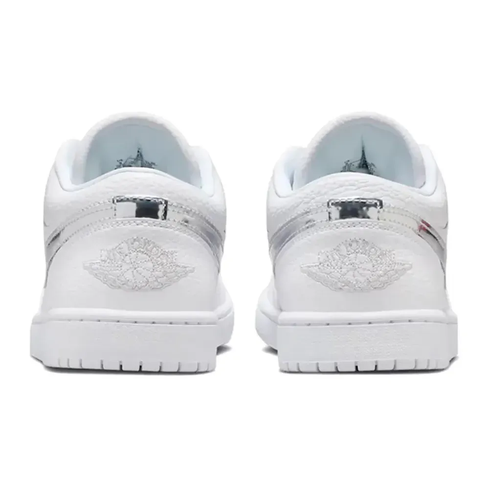Air Jordan 1 Low SE White Metallic Silver Feminino - Droper