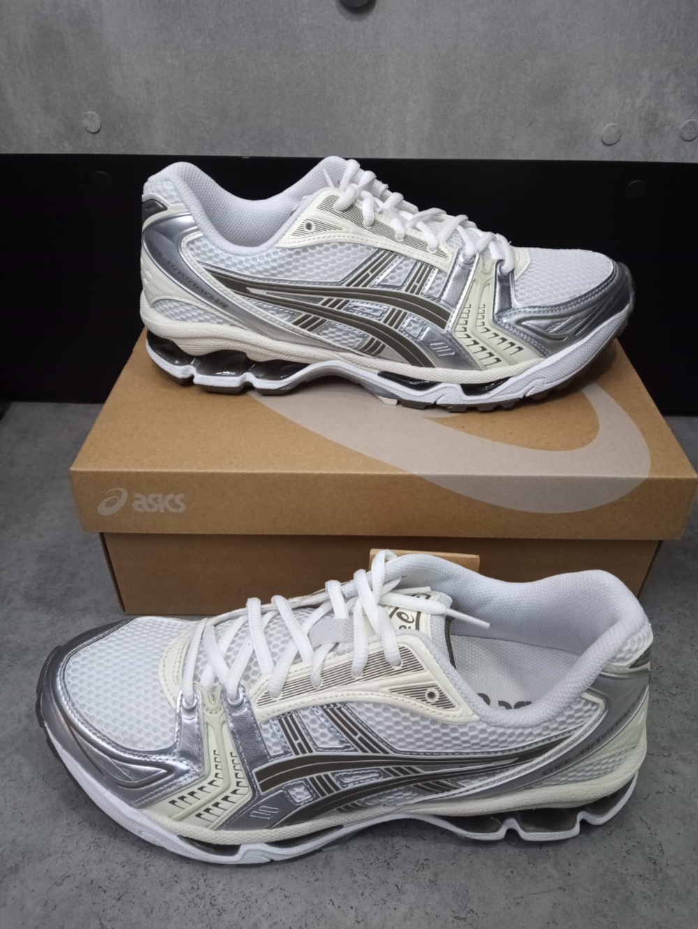 Asics Gel-Kayano 14 White Beige