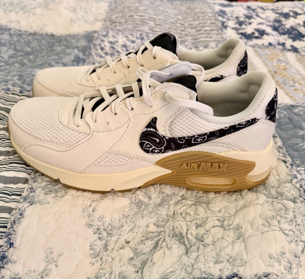 Nike Air Max Excee Sail Black Paisley — 39.5, Novo