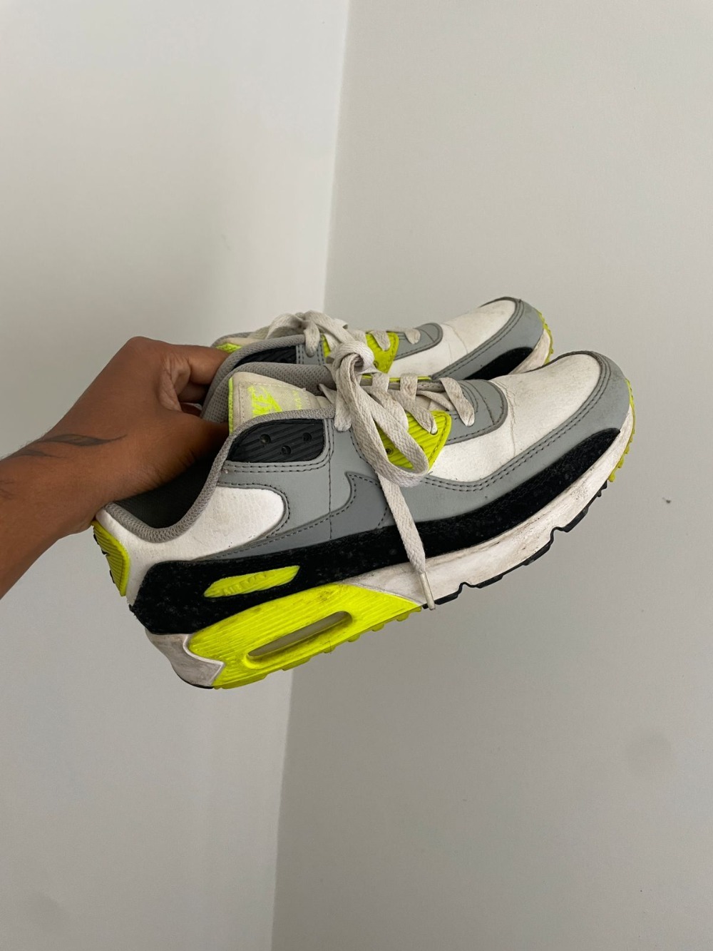 Nike Air Max 90 Gore-Tex Summit White Cool Grey Volt Black — 36, Usado
