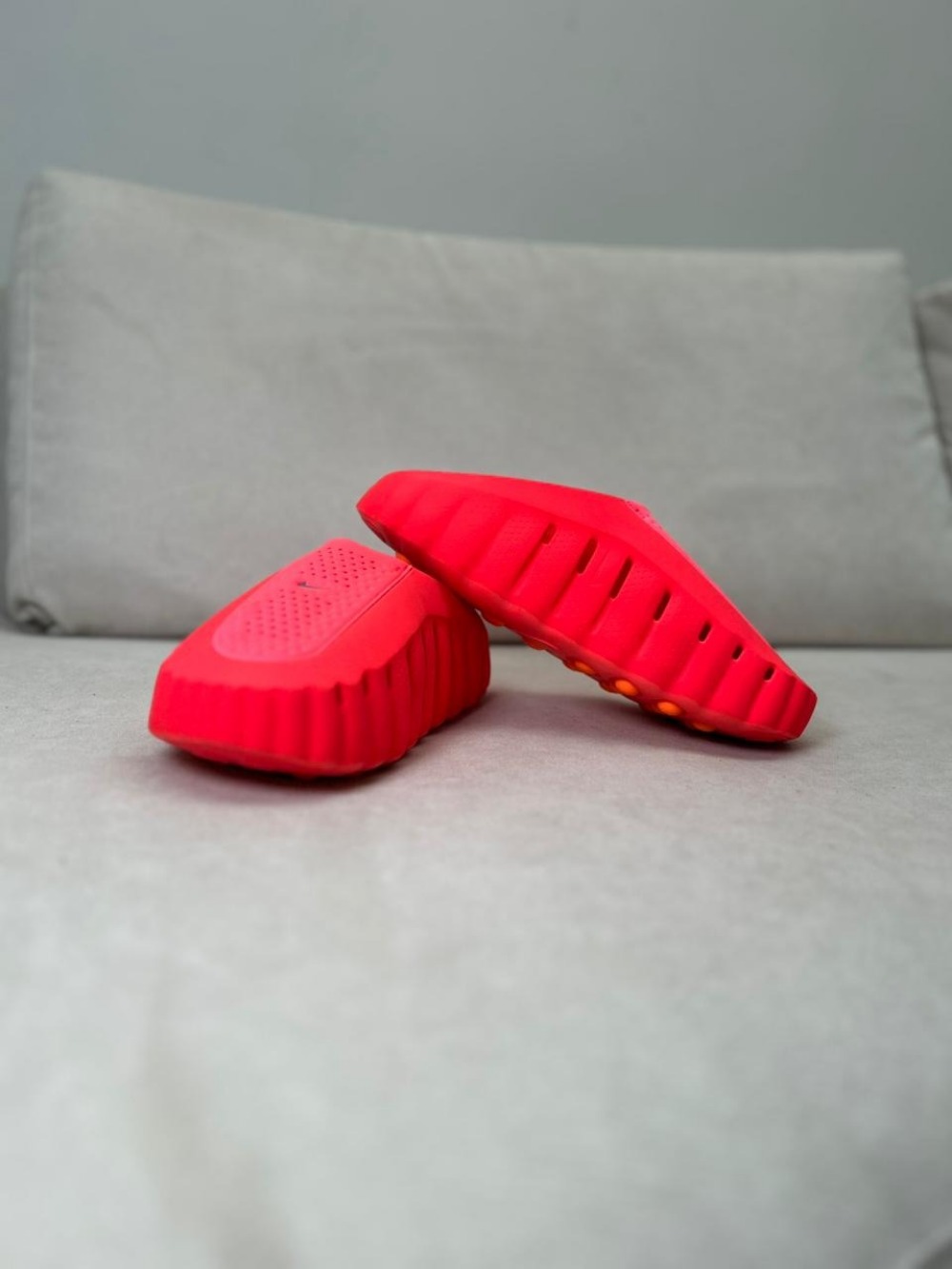 Nike Mind 001 Slide Solar Red — 42, Novo