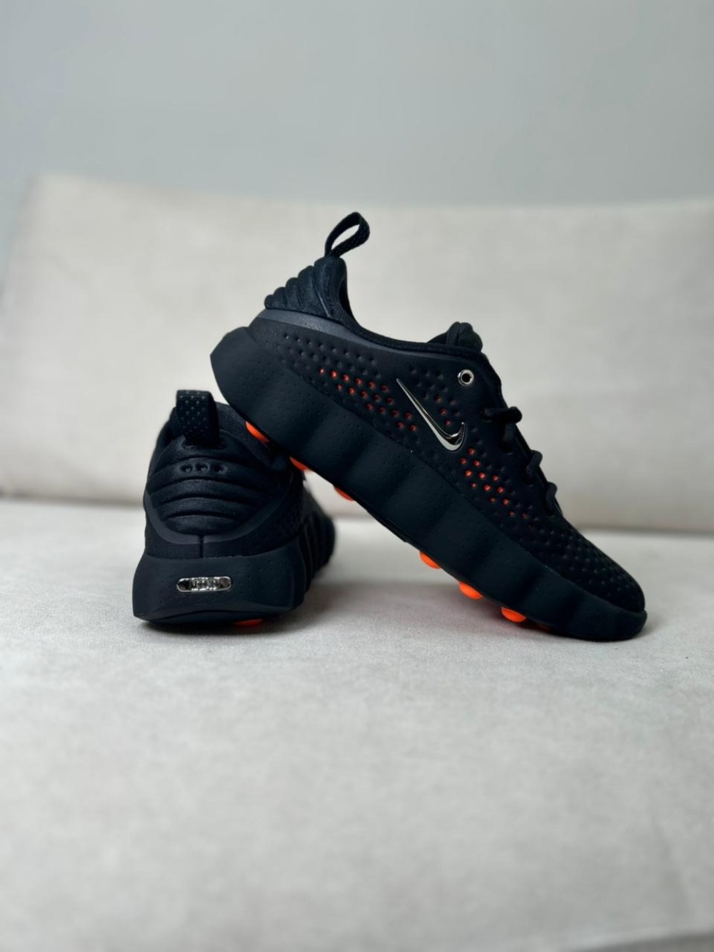 Nike Mind 002 Black — 40.5, Novo