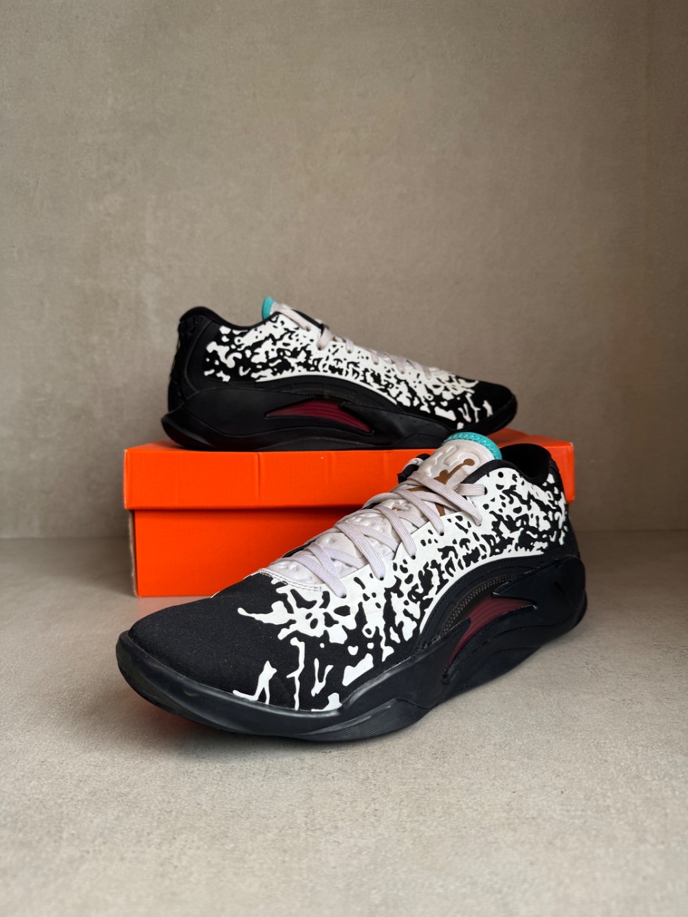 Air Jordan Zion 3 Shock The World