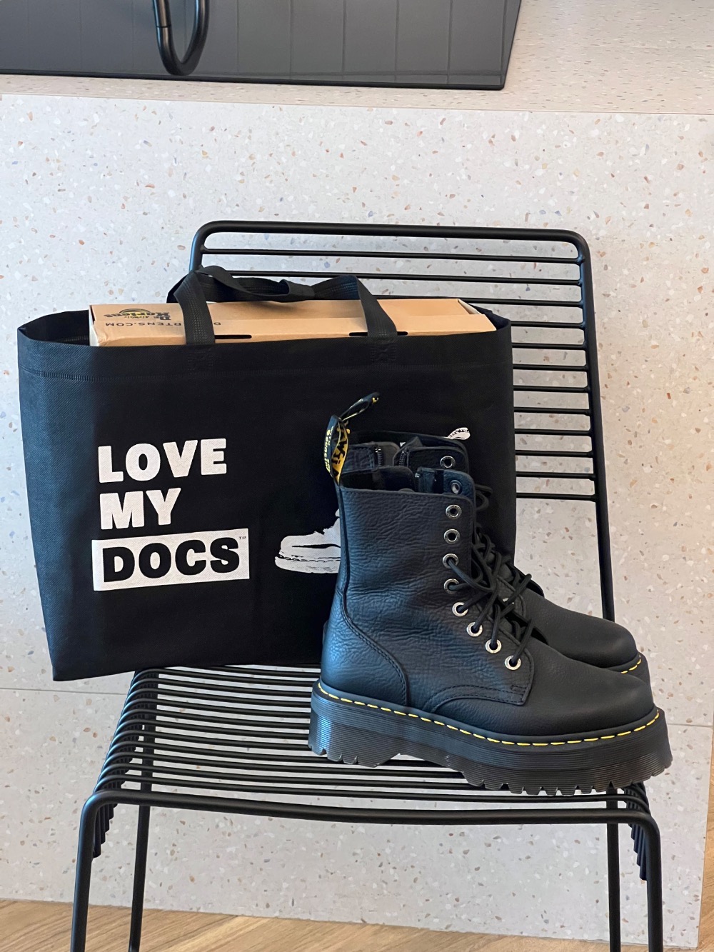 Dr. Martens Jandon III