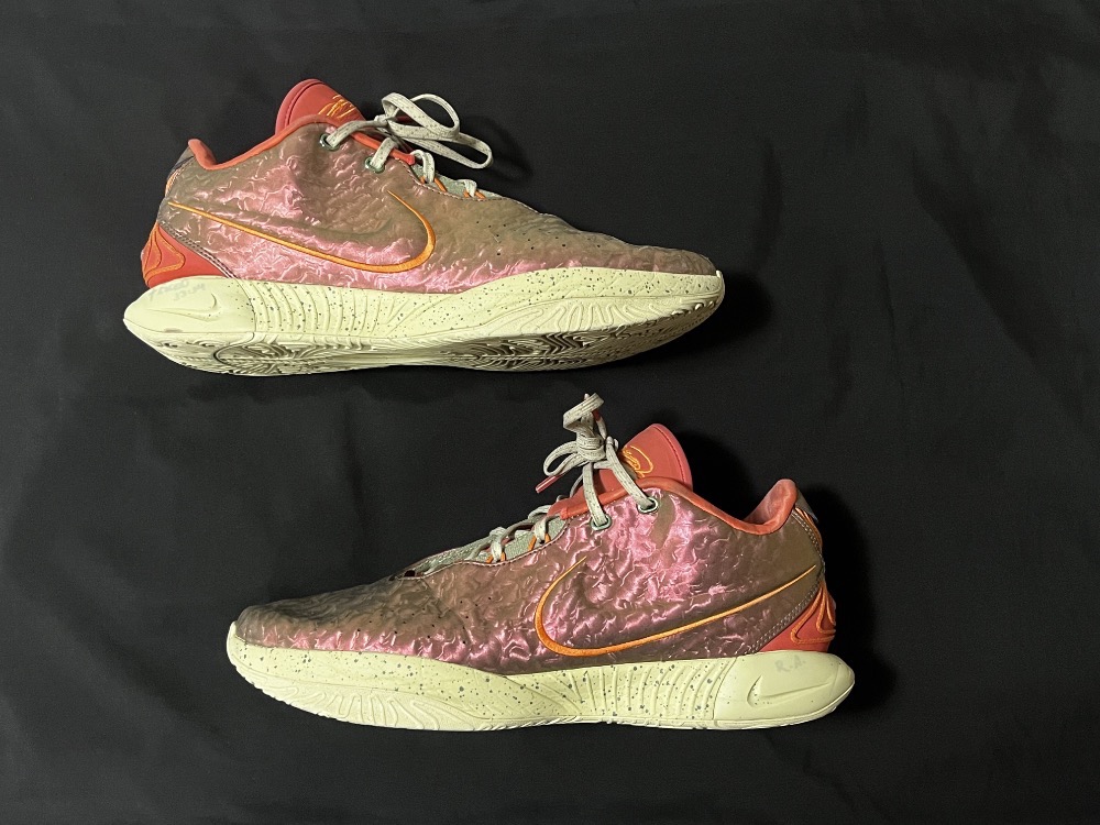 Nike Lebron 21 Queen Conch