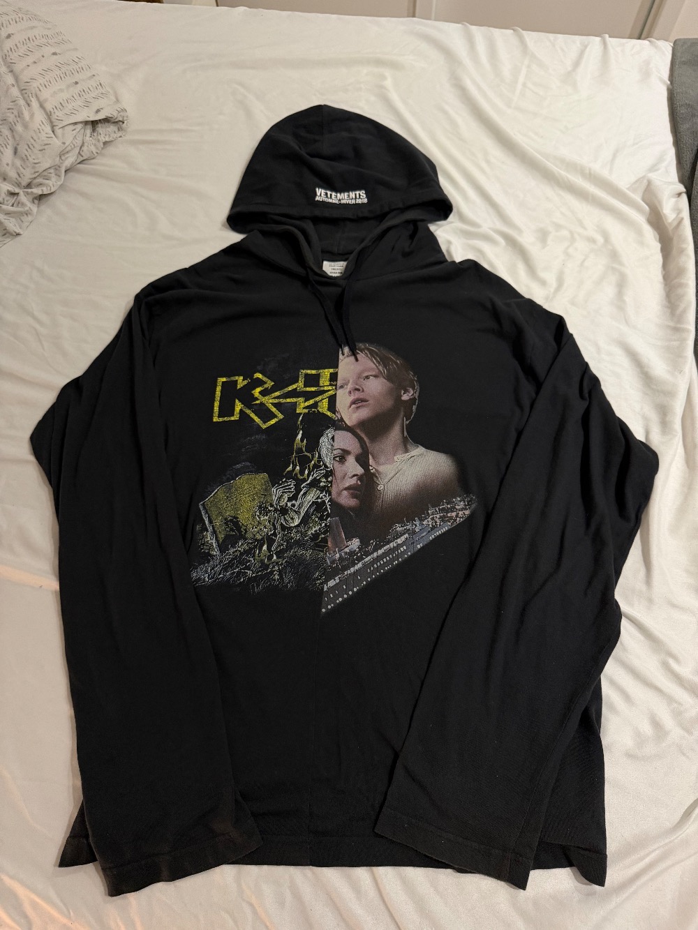 Vetements AW17 Titanic/K-Hole Split Hoodie