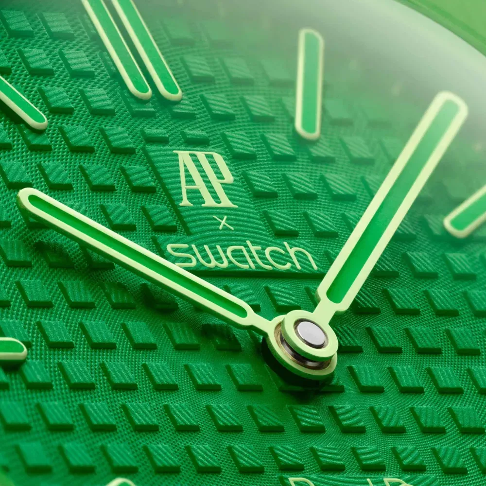 Audemars Piguet x Swatch Relógio Royal Pop GREEN EIGHT 40 mm - Droper