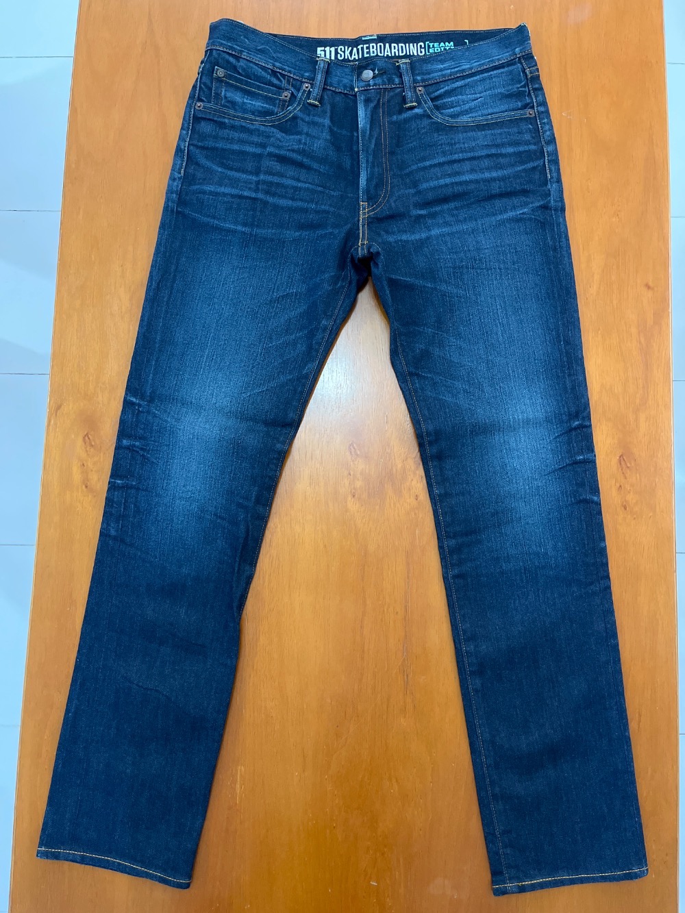 Calça Levi's  511 X Nike Team Edition