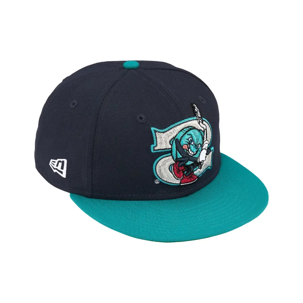 SALEM x New Era x Supreme Boné 59FIFTY Navy SS26-W12 - Droper