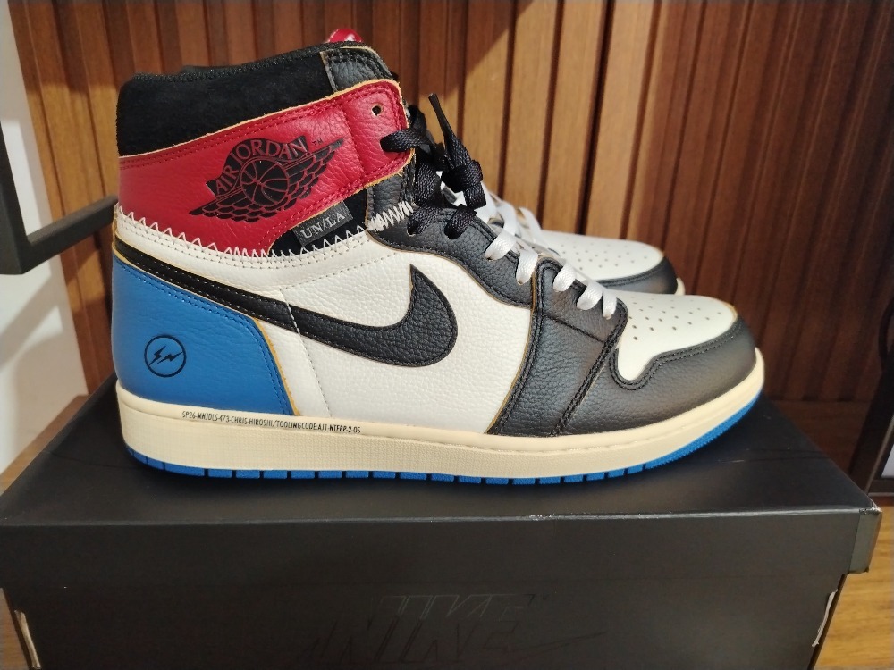 Union LA x Fragment x Air Jordan 1 Retro High OG SP Varsity Red Sport Royal — 46, Novo