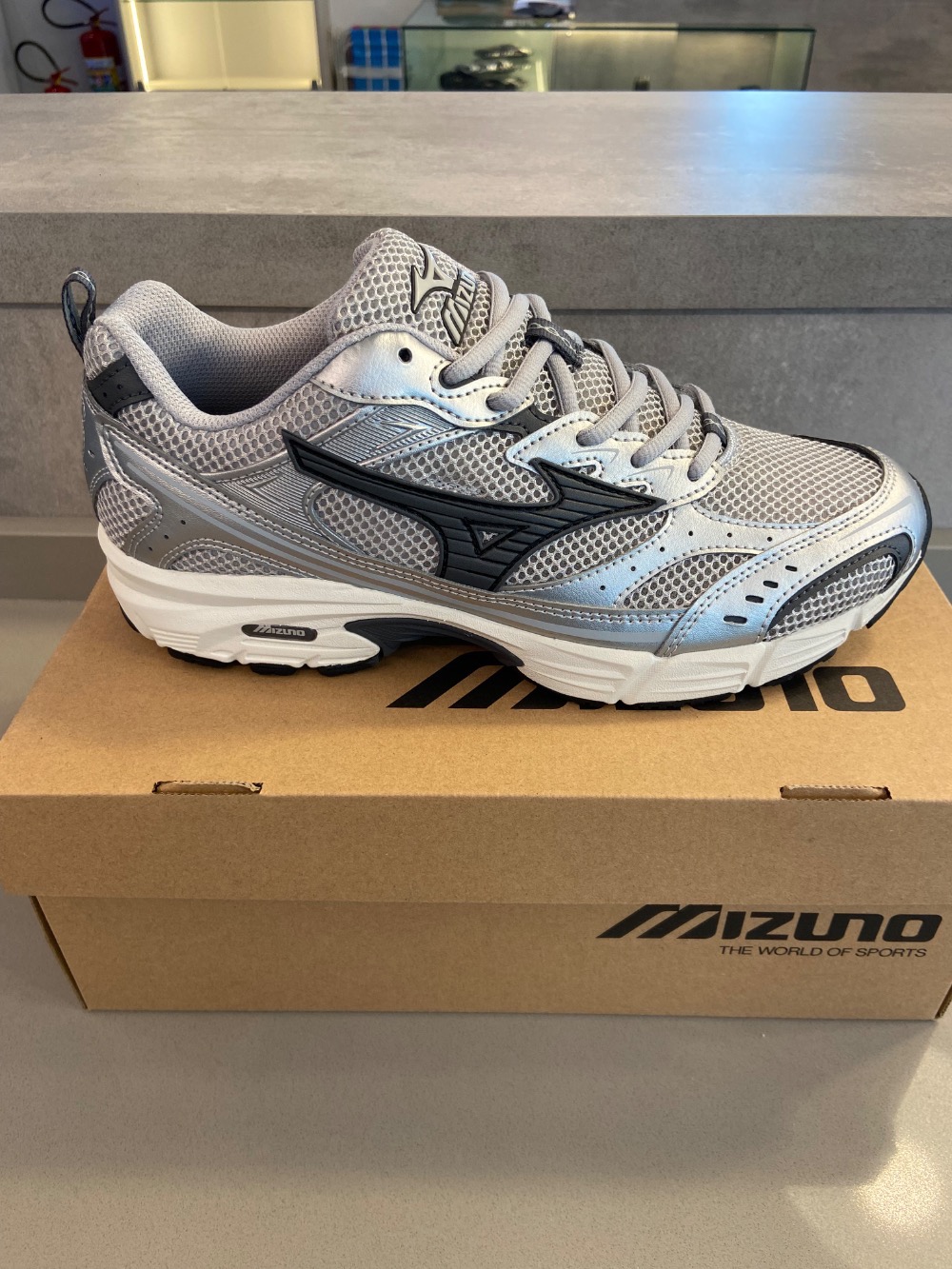 Mizuno MXR Sport LS Grey