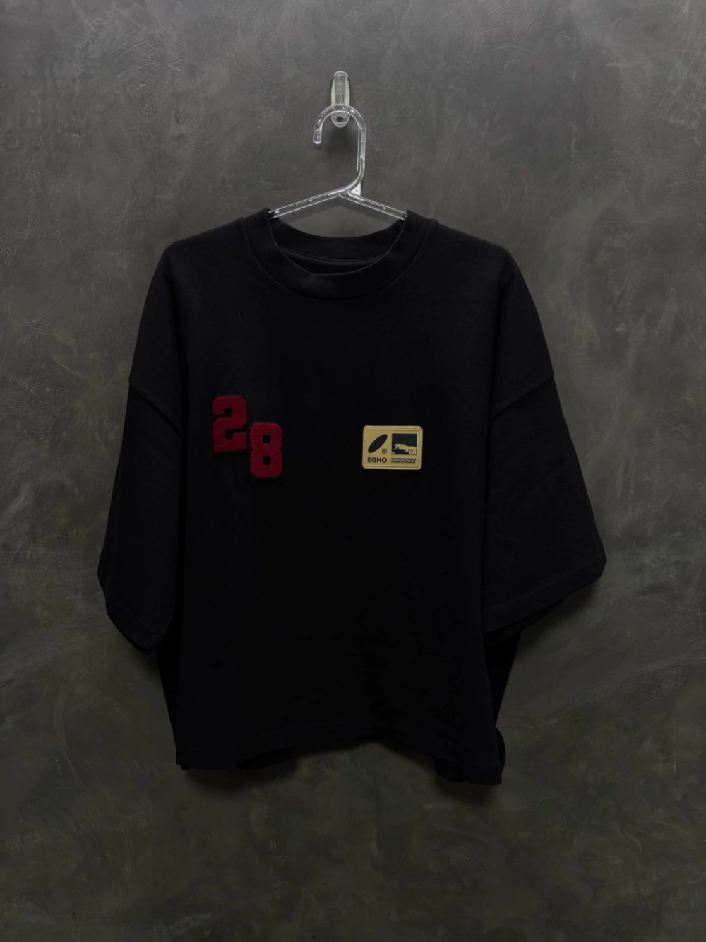 Camiseta Egho Studios Boxy 28 Black — P, Usado