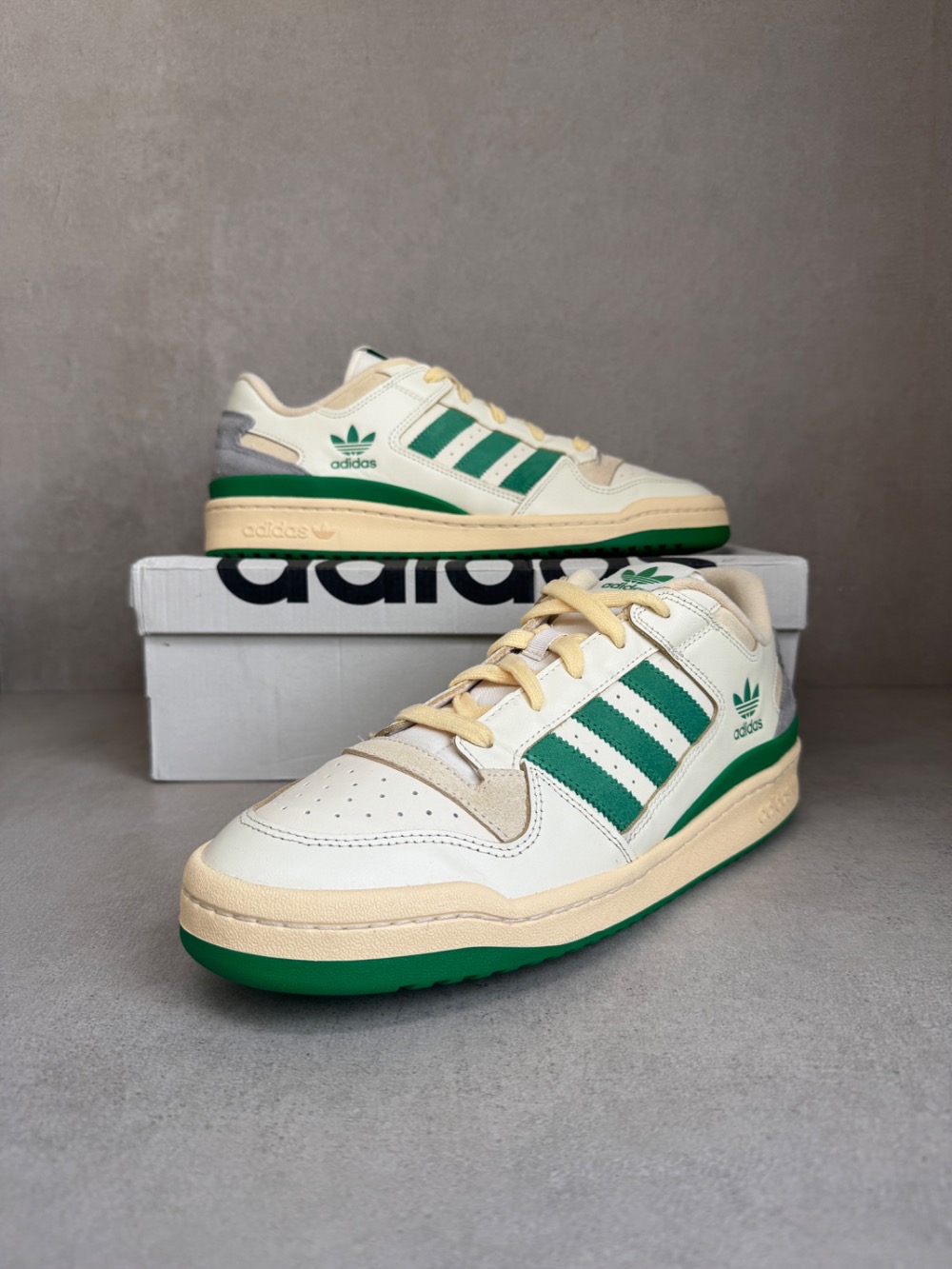 adidas Forum Low CL Cream White Green Warm Vanilla — 44, Usado