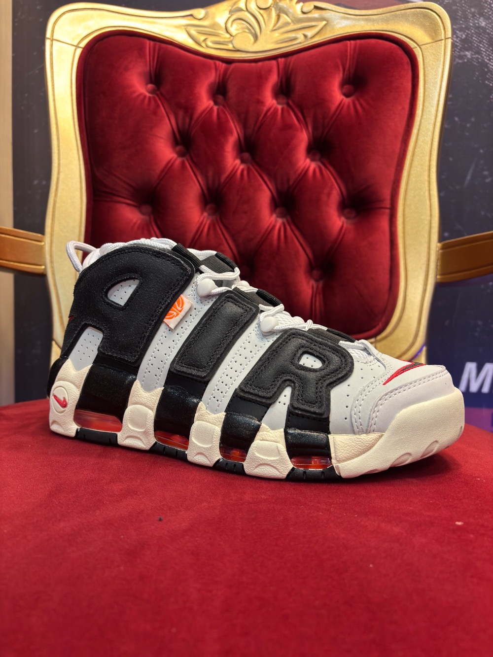 Nike Air More Uptempo Low Legacy