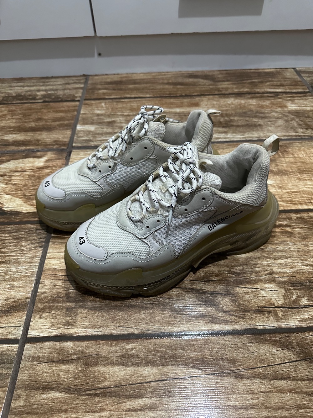 Balenciaga Triple S Clear Sole Beige