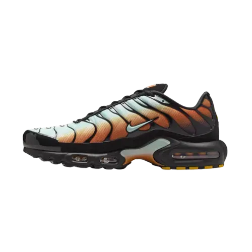 Nike Air Max Plus Black Pencil Point Team Crimson - Droper