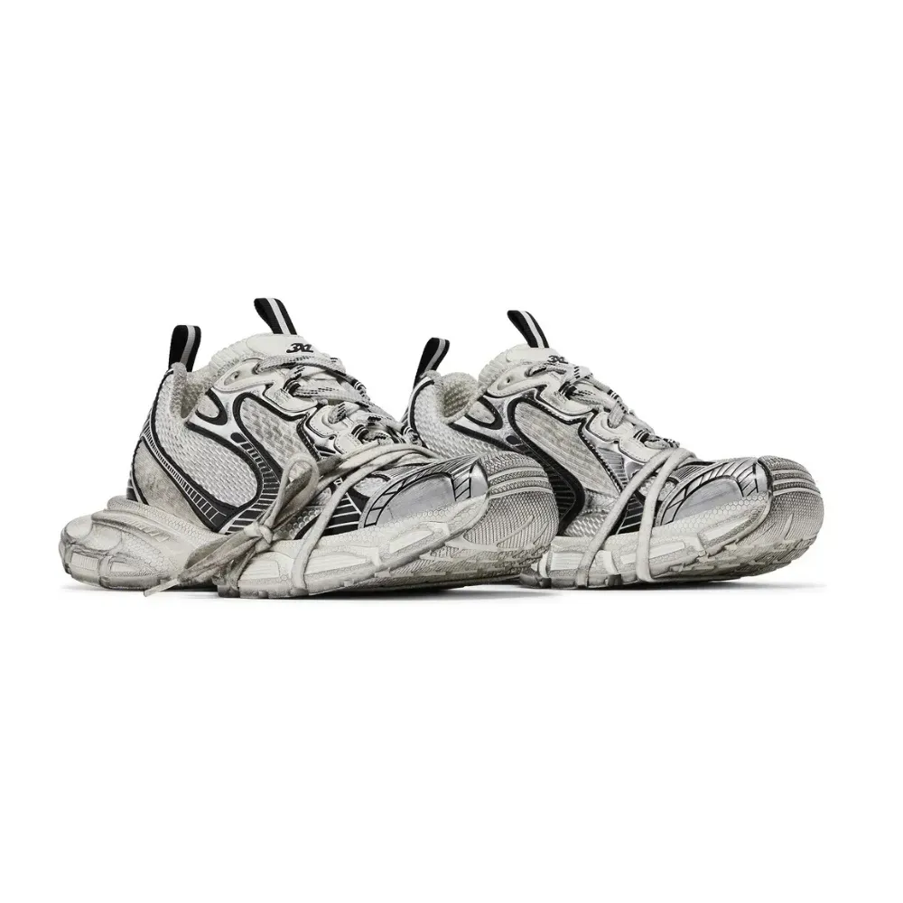 Balenciaga 3XL Sneaker Worn-Out Eggshell Black - Droper