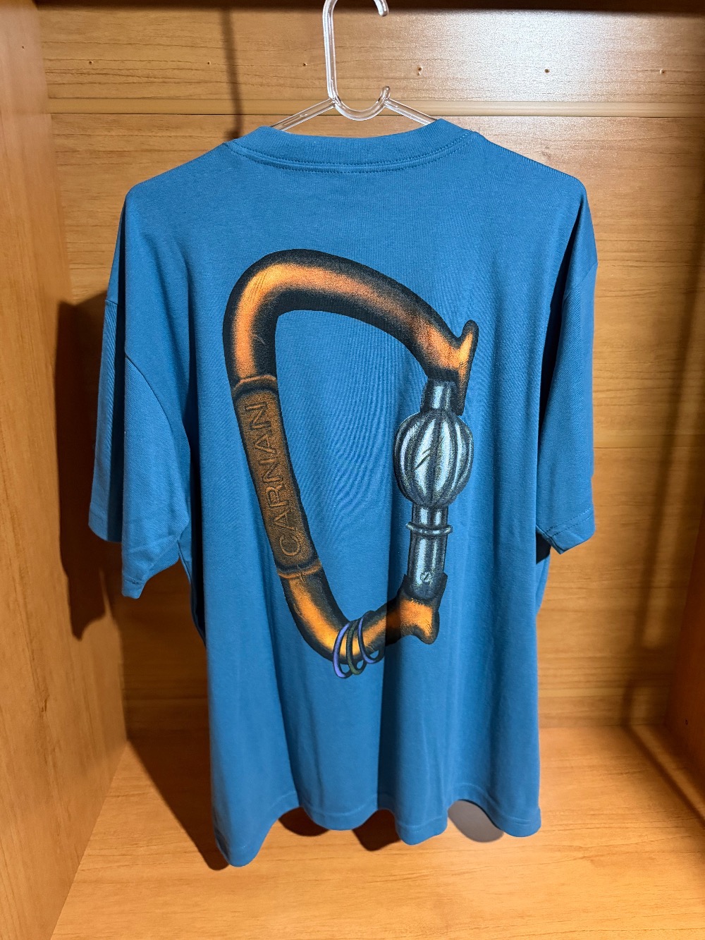 Camiseta Carnan Carabiner
