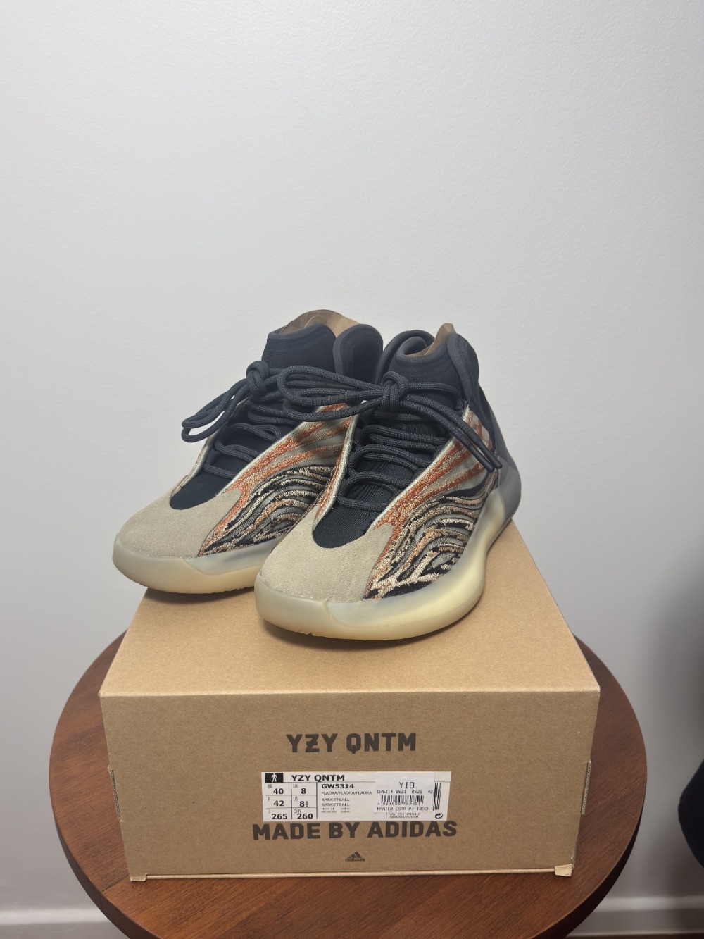 Yeezy QNTM Flash Orange