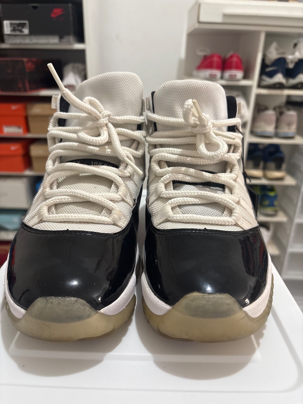 Air Jordan 11 Concord (2018)