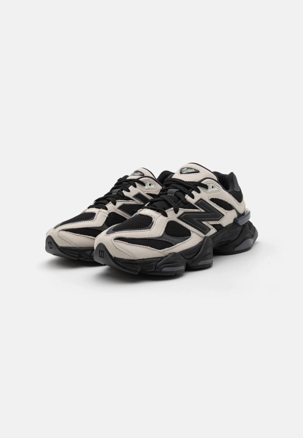 New Balance 9060 Off White Black — 37 / 37.5 / 38 / 39 / 39.5 / 40 / 40.5 / 41 / 42.5 / 43 / 44 / 46 / 47, Novo