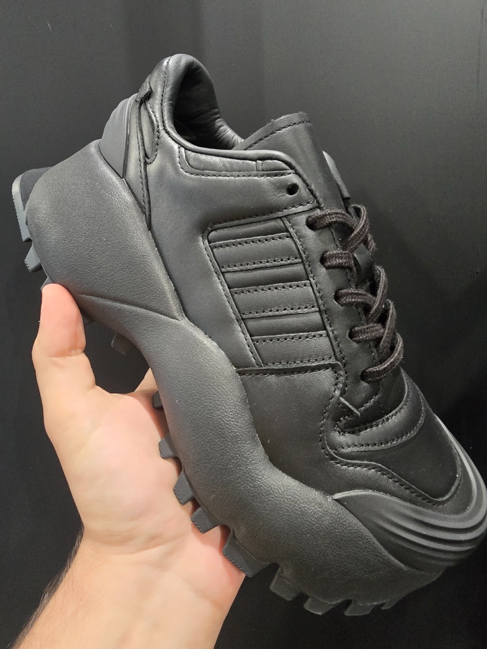 Chavarria x adidas Forum Core Black Carbon — 37 / 39 / 40 / 41 / 45, Novo