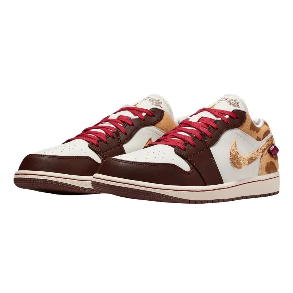 Air Jordan 1 Low SE Year of the Horse — 39 / 39.5 / 40 / 40.5 / 41 / 42 / 42.5 / 44 / 46, Novo