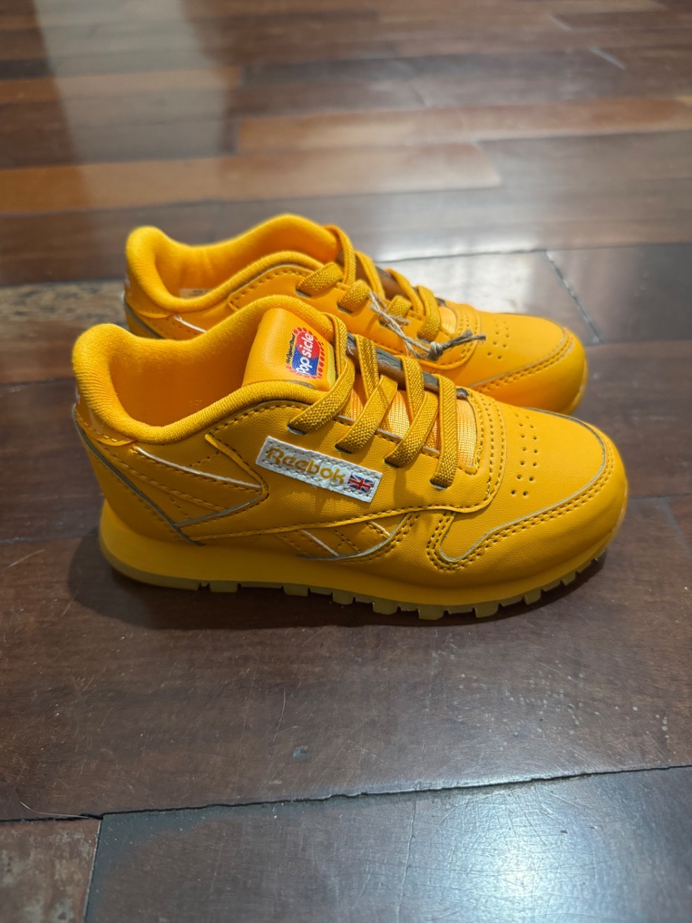 Tênis REEBOK Couro Clássico Sp Júnior POP SICLE