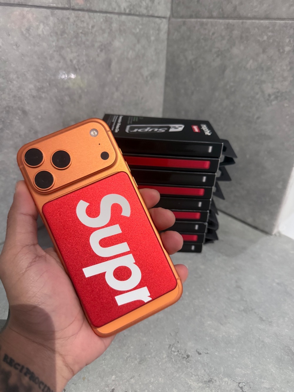 Mophie x Supreme Power Bank Qi2 Powerstation Red SS26-W1 — Único, Novo