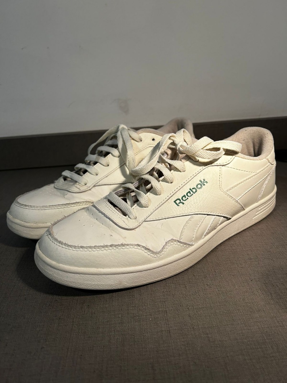 Reebok Unisex Court Advance Sneaker, Chalk/Dark Green/Flash Red