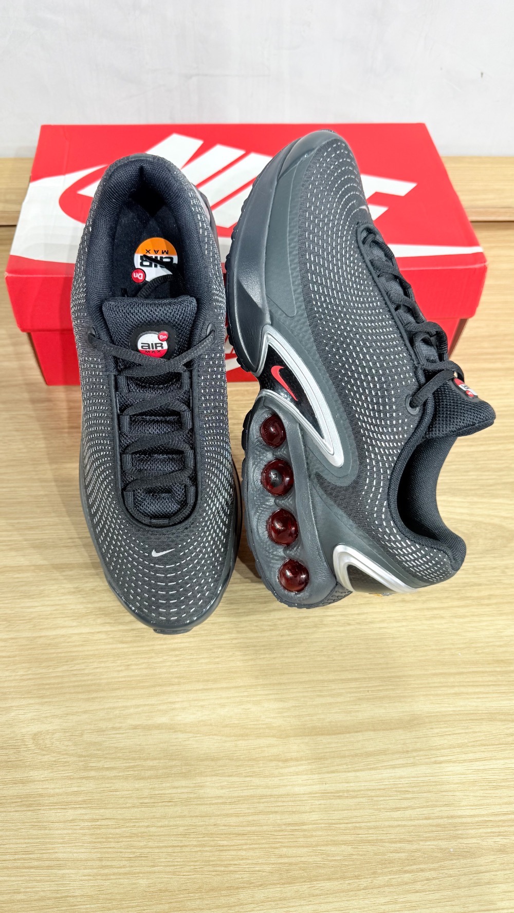 Nike Air Max Dn Black Metallic Silver Red