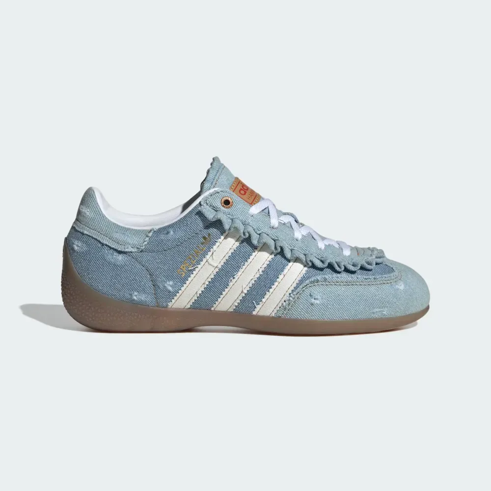 atmos x adidas Handball Spezial Lo Pro LT Blue Cloud White Gum foto 1