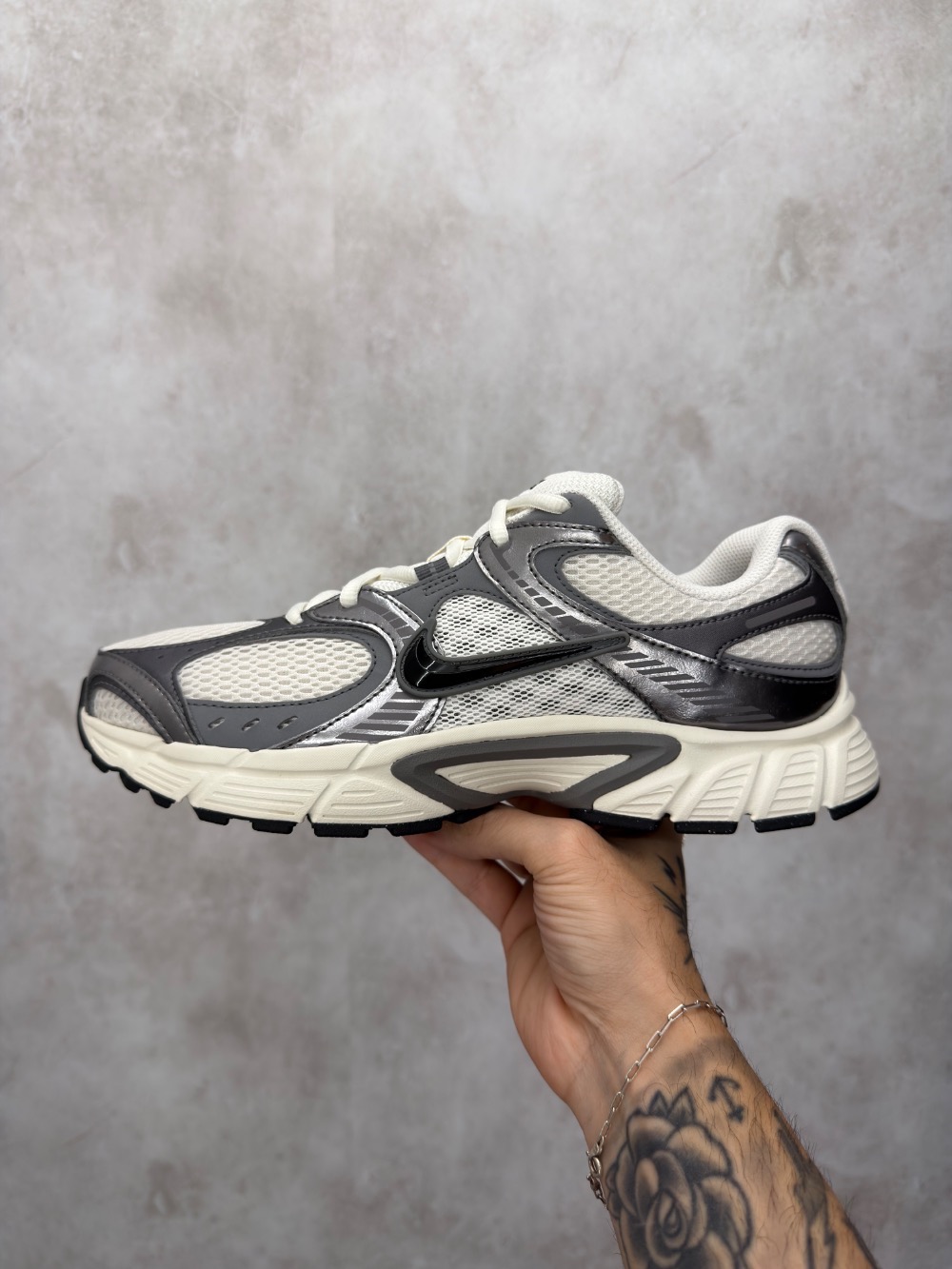 Nike V5 RNR Phantom Pencil Point Black