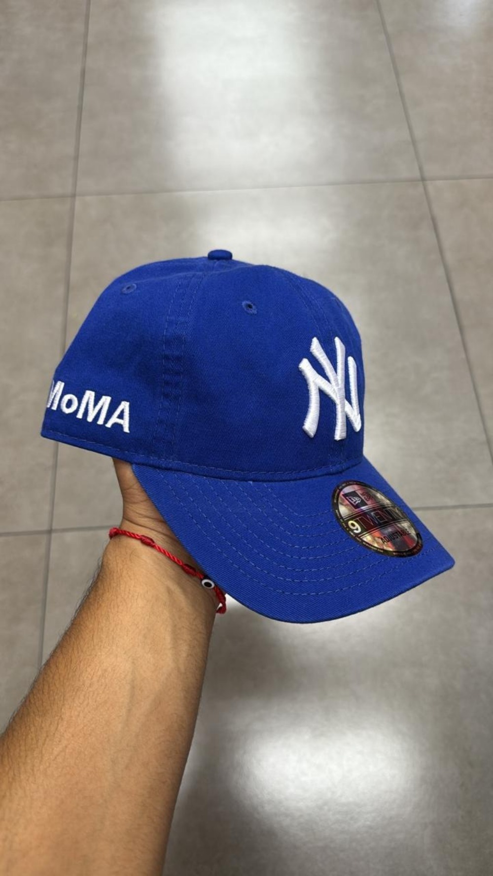 MoMA x New Era Boné NY Yankees Adjustable Baseball Bright Royal — Único, Novo