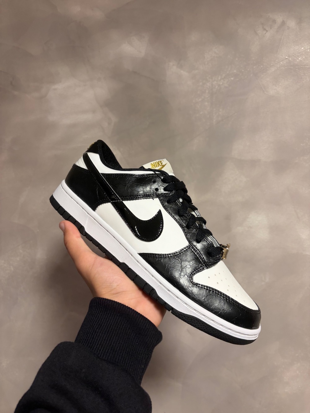Nike Dunk Low Black World Champ — 42, Novo