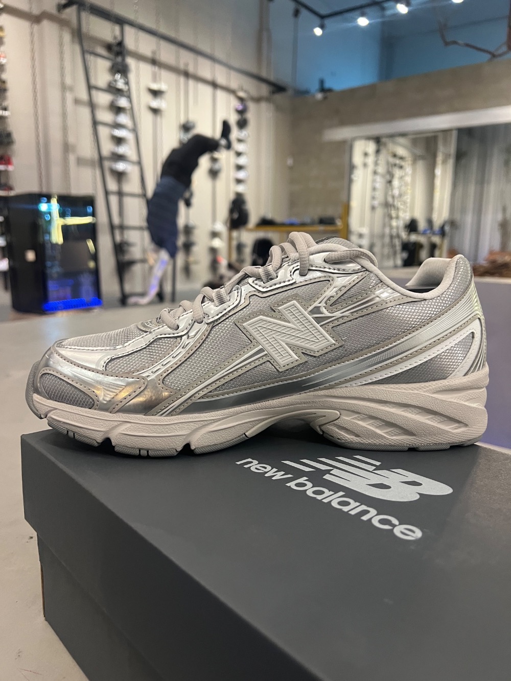 New Balance 740 Silver