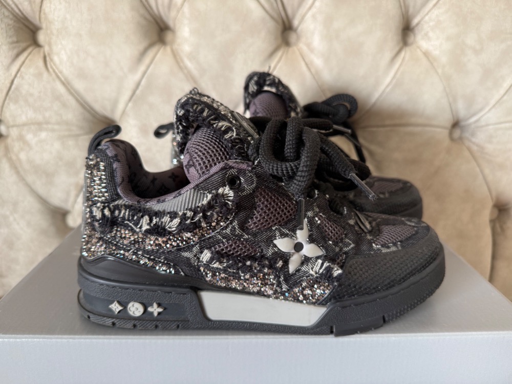Louis Vuitton LV Skate Noir