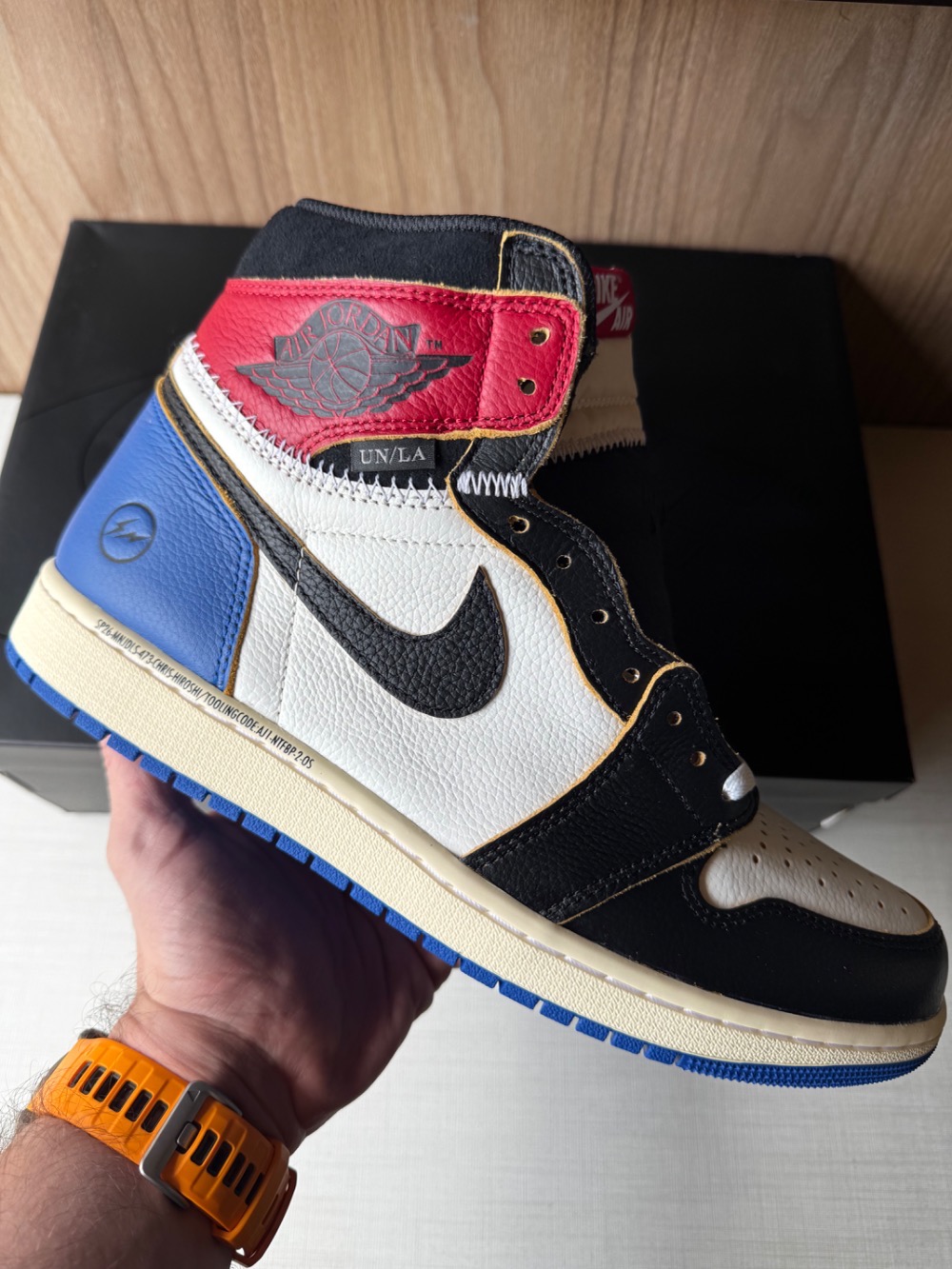 Union LA x Fragment x Air Jordan 1 Retro High OG SP Varsity Red Sport Royal — 42, Novo