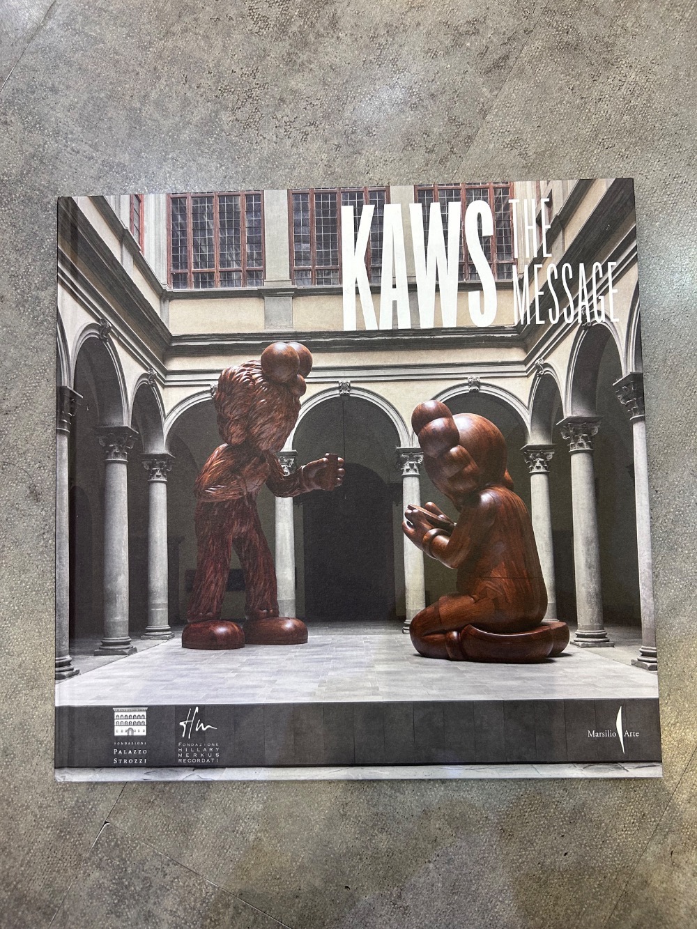 Livro KAWS: The Message