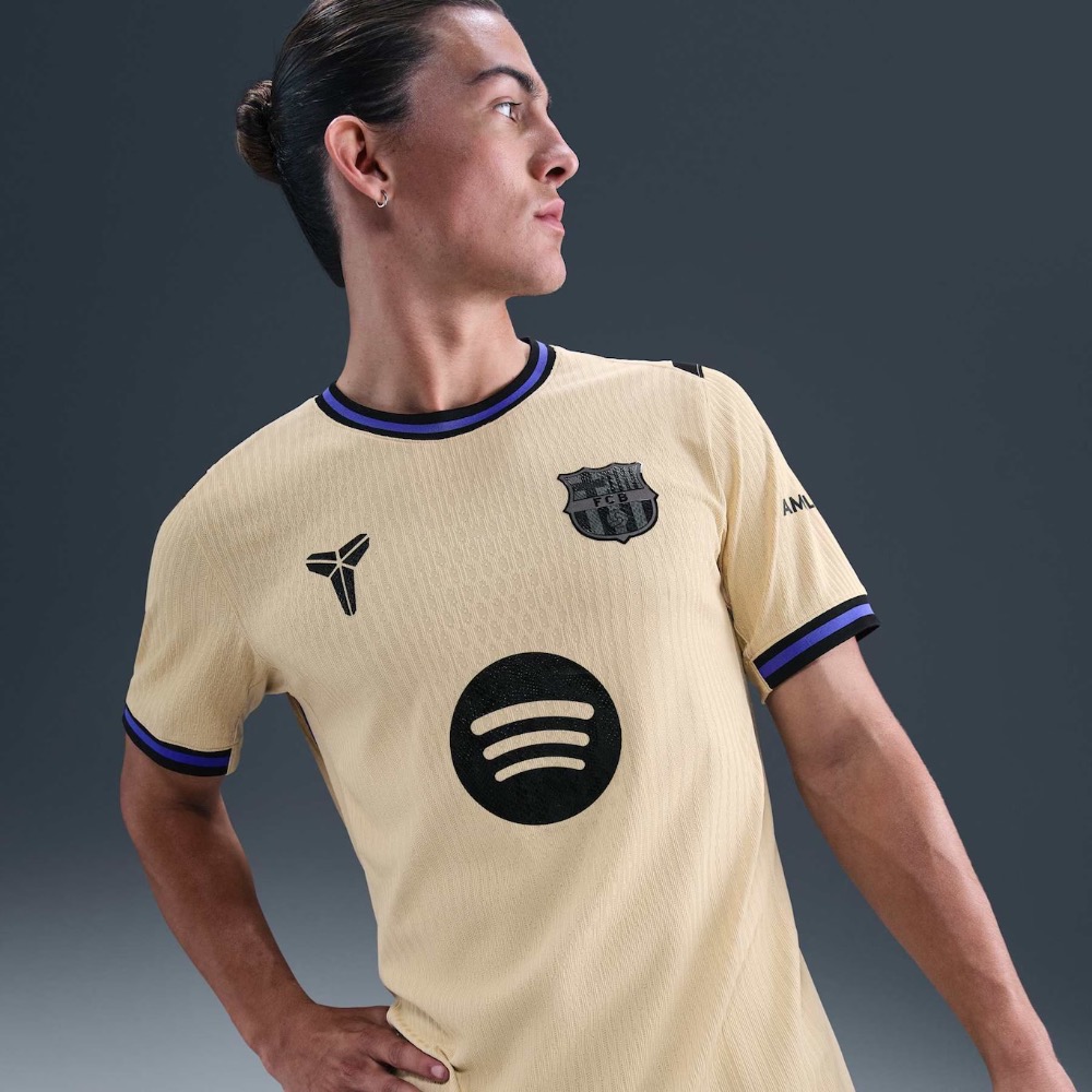 Barcelona F.C x Kobe x Nike Camiseta Jogador 2025/26 Beige — M / G / XG / XXG, Novo