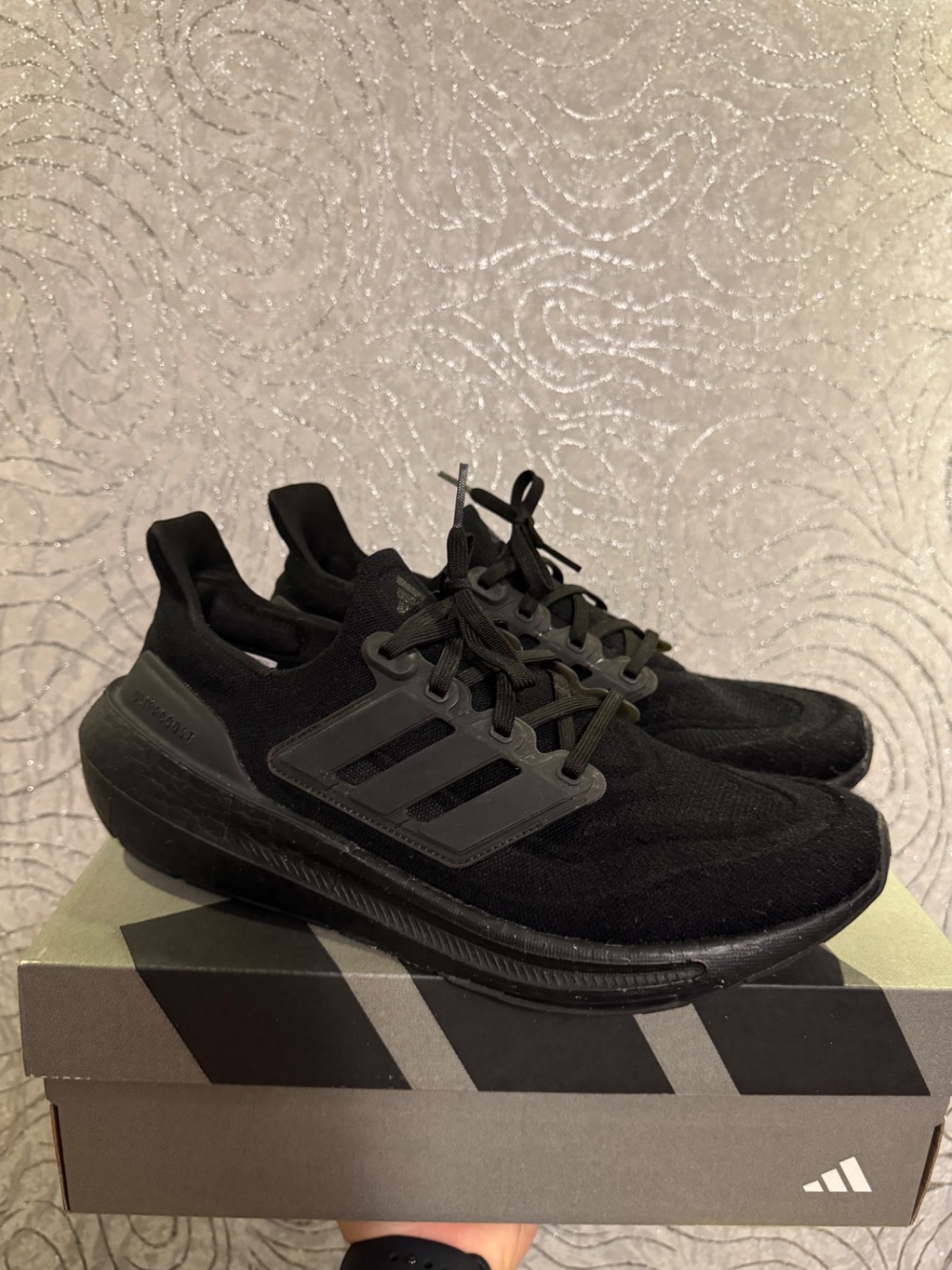adidas Ultraboost Light 23 Triple Black