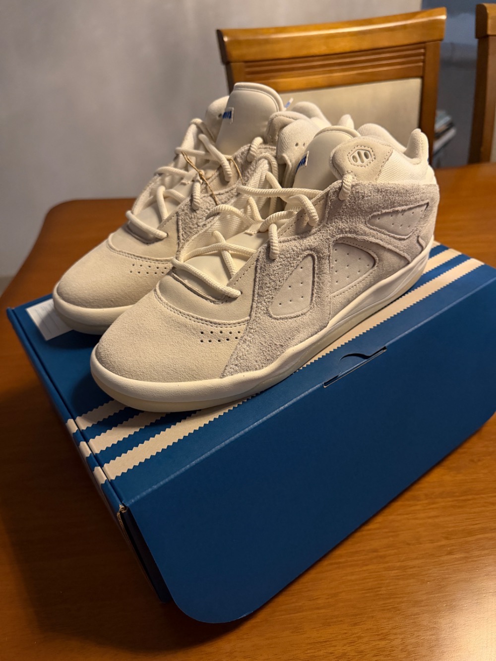 Bad Bunny x adidas BadBo 1.0 Chalk White Talc — 42, Novo
