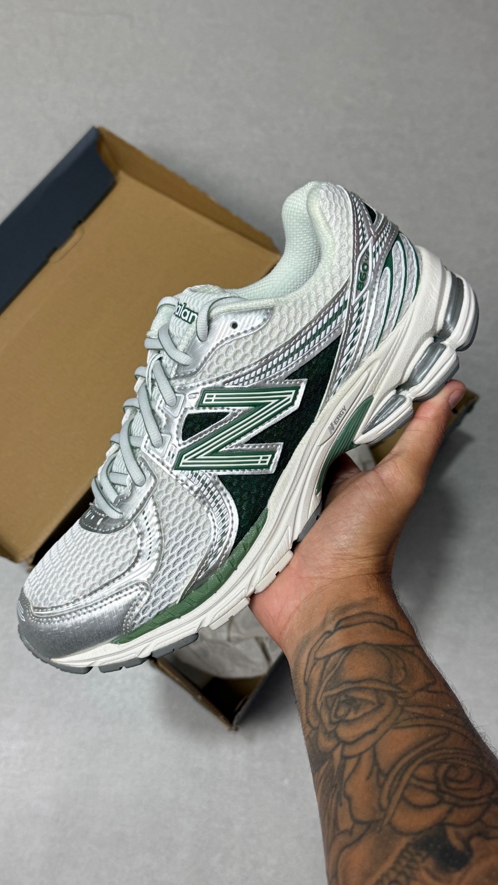 New Balance 860v2 Mallard Green