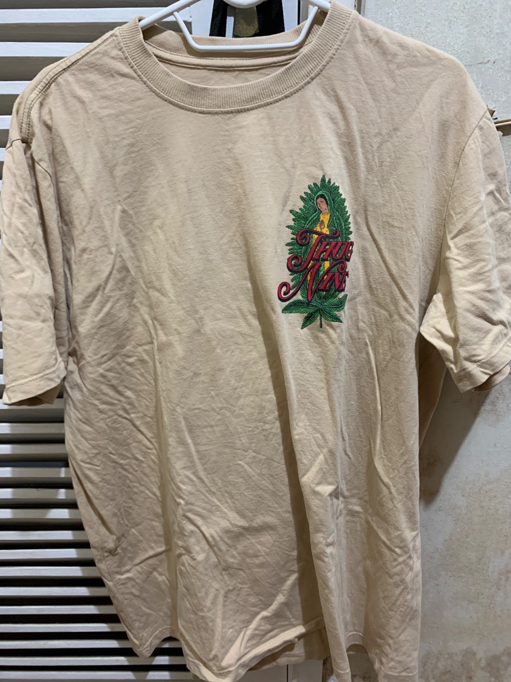Camisa bege thug nine